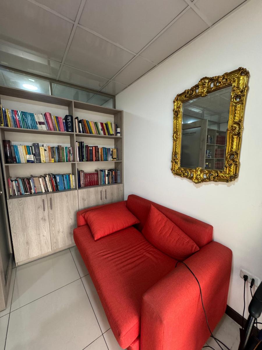 Hermosa Oficina de Venta (Plataforma Financiera) — imagen 3