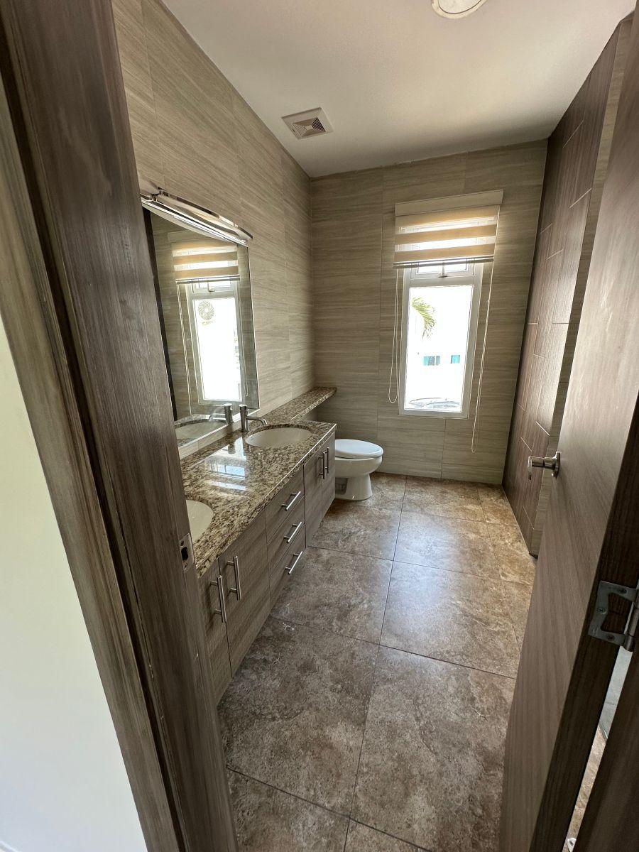 Casa con 263 m² y 3 Dorm. en Venta en Isla Mocolí, Guayas — imagen 7