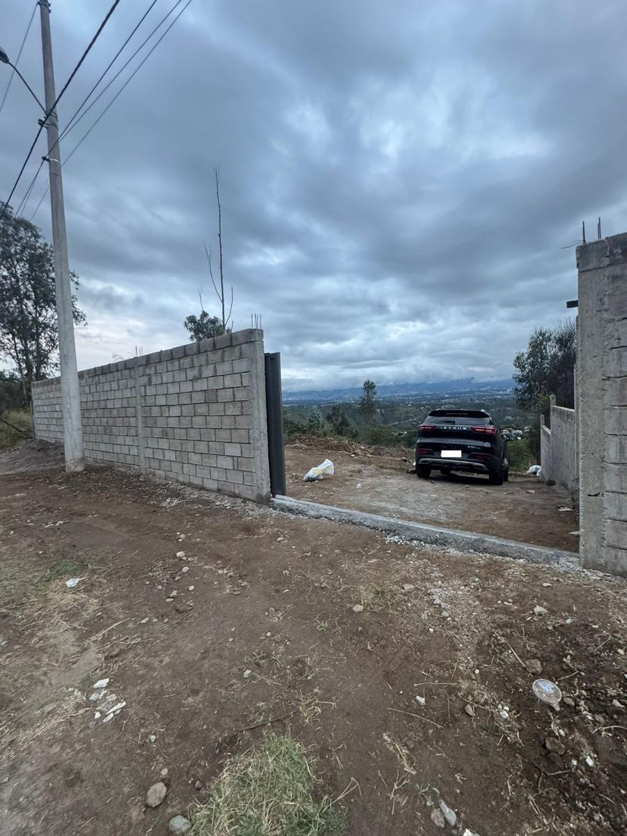 1000 m² de Terreno con Cerramiento y Frente a La Calle en Nayon — imagen 8