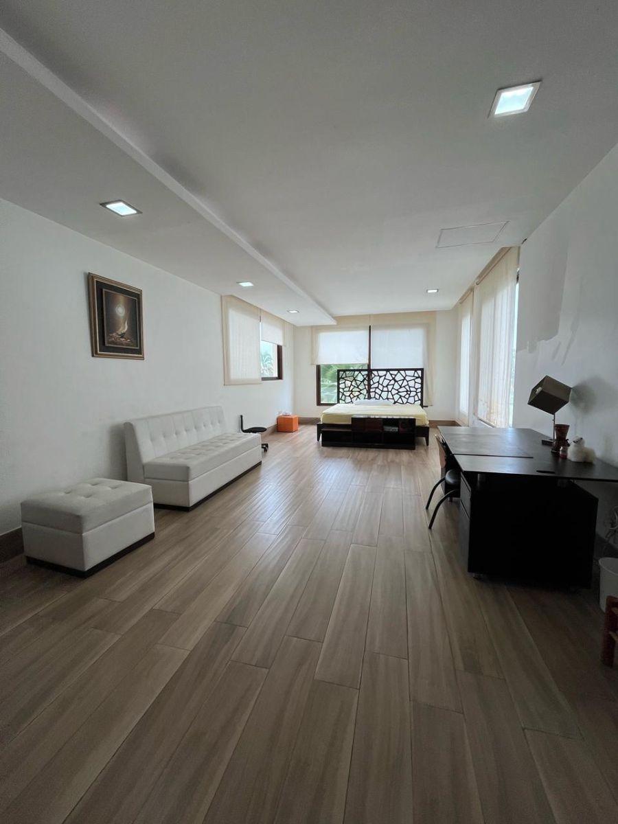 Se Vende Casa con 1000 m² de Terreno y 4 Recámaras en Venta en Samborondón Mocoli Golf N. H, Guayas — imagen 7