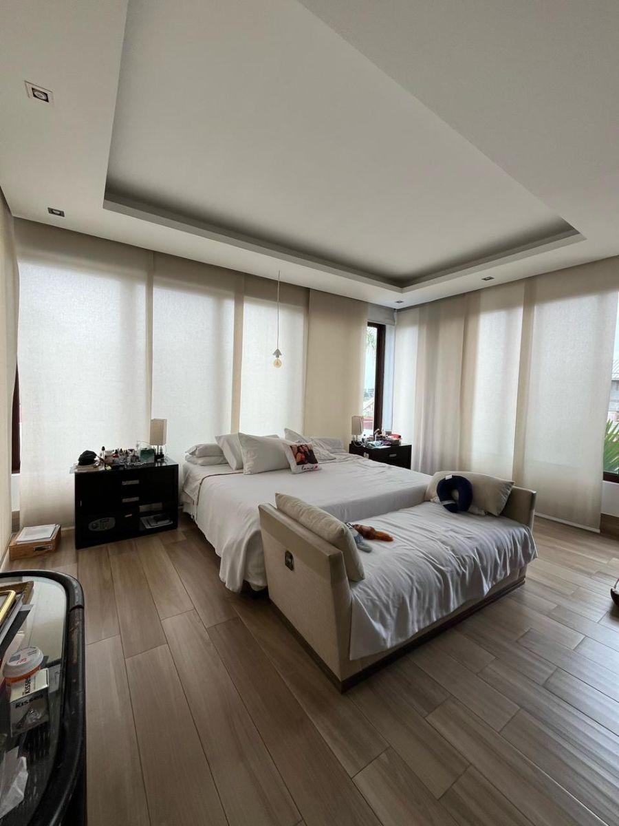 Se Vende Casa con 1000 m² de Terreno y 4 Recámaras en Venta en Samborondón Mocoli Golf N. H, Guayas — imagen 6