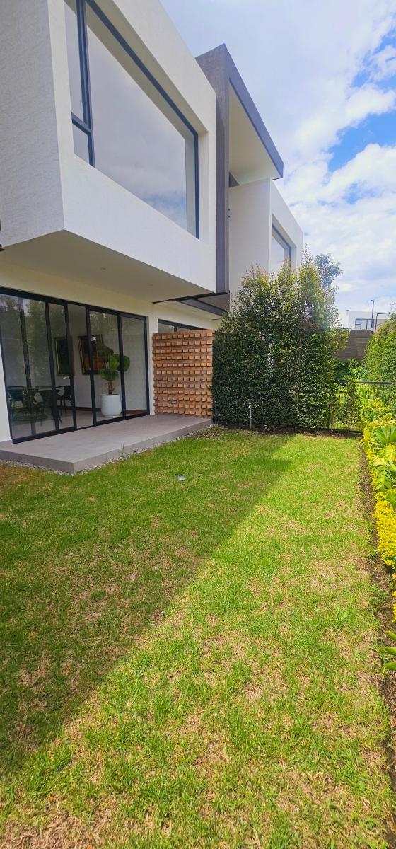 Casas de Venta a Estrenar en Tumbaco Viña Alta Bellavista — imagen 2