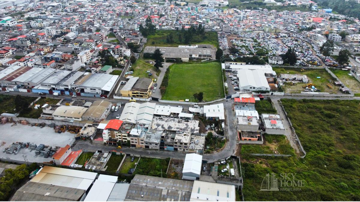 Venta Terreno Esquinero de 2.241 m² con Uso Industrial y Alto Potencial Comercial en Calderón — imagen 7