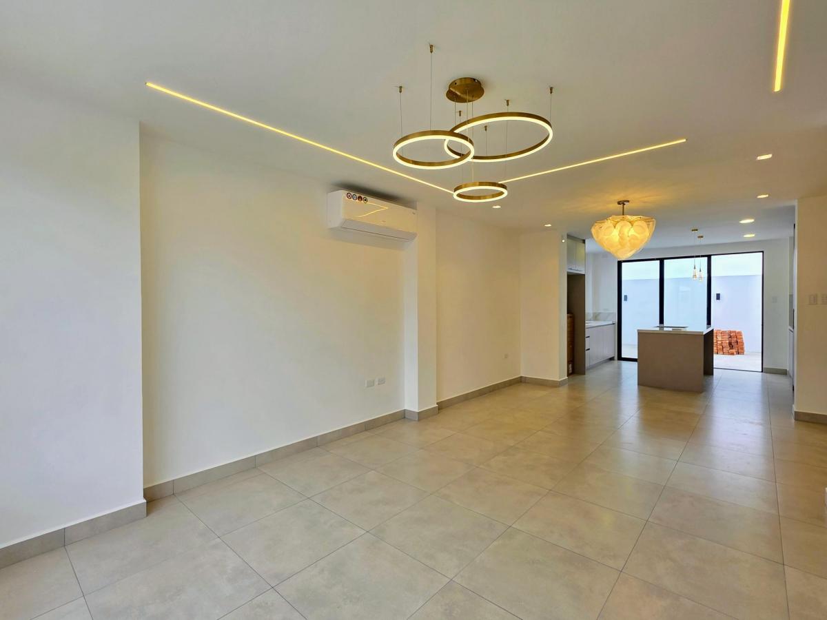 Vendo Casa, Urbanización Costa Sur de Manta, 4 Dorm. + Balcones, Manabí — imagen 10