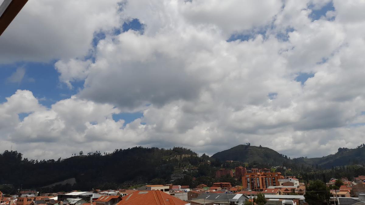 Venta de Penthouse con Terraza Cerca Quinta Lucrecia - Don Bosco, Azuay — imagen 4
