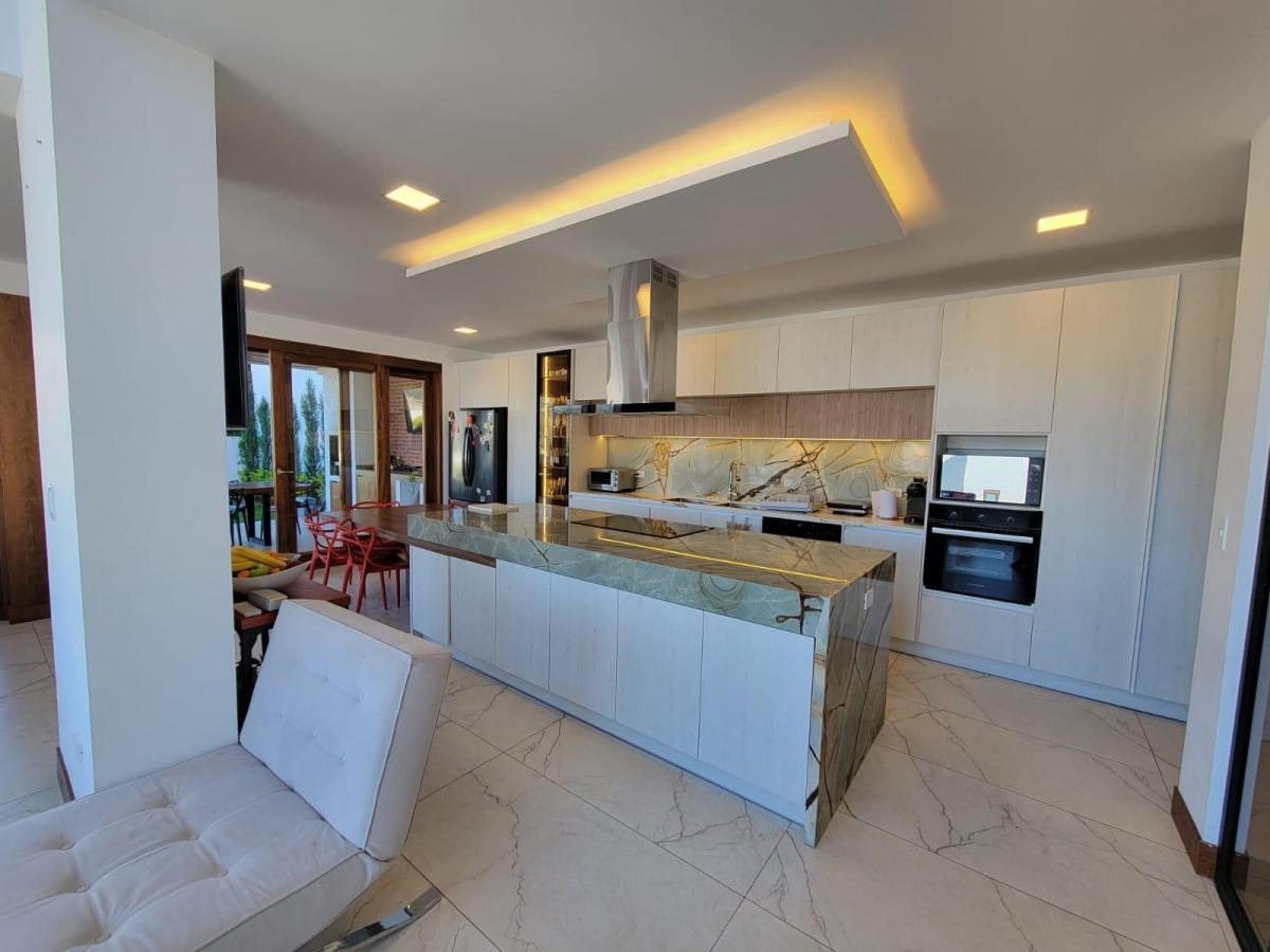 Bajó de Precio! Casa de Venta Dentro de Hermosa Urbanización en Nayón — imagen 7