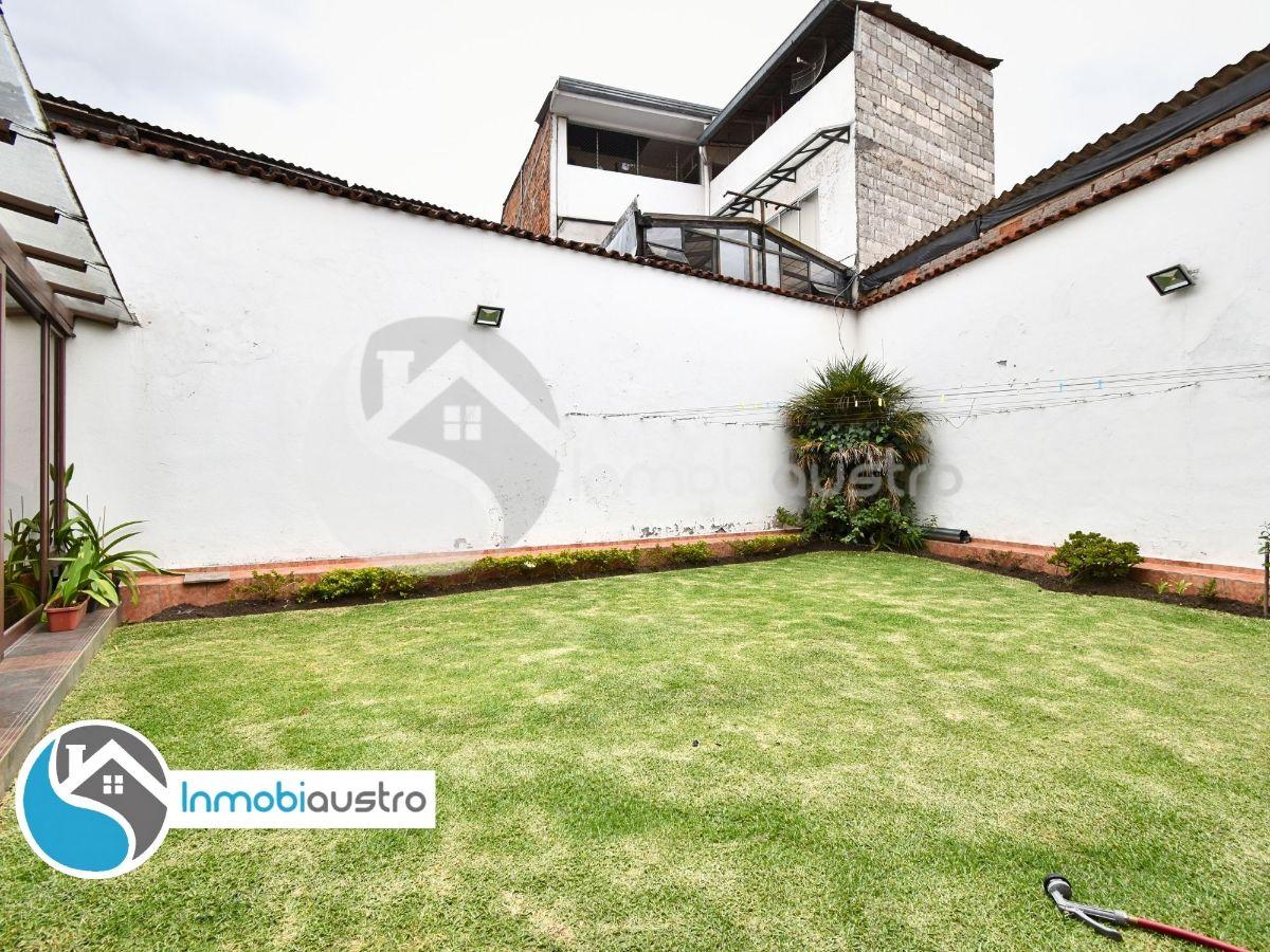 Venta de Hermosa Casa con Área Verde Cerca Al Centro Histórico, Azuay — imagen 10