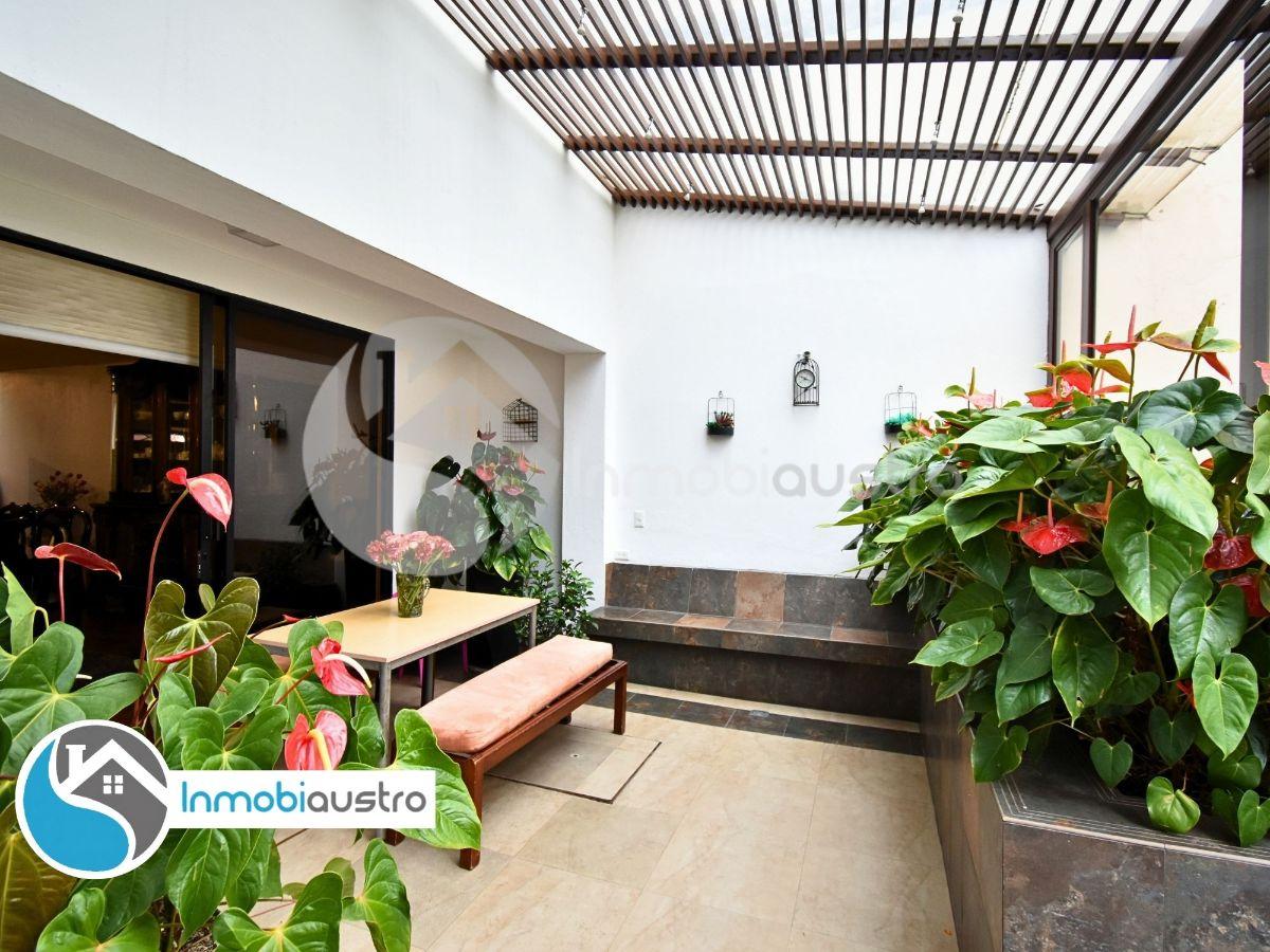 Venta de Hermosa Casa con Área Verde Cerca Al Centro Histórico, Azuay — imagen 9