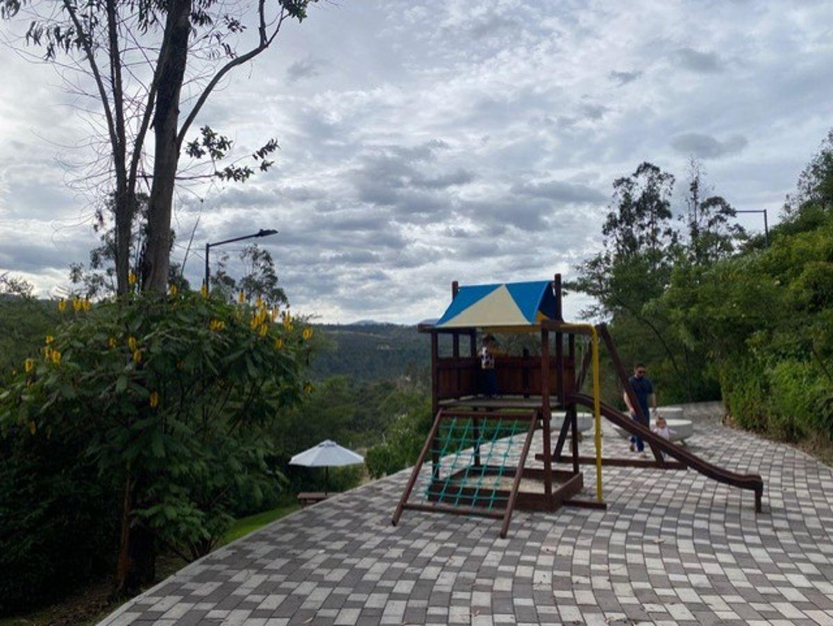 Espectacular Terreno en Urbanizacion Moderna y Exclusiva — imagen 6