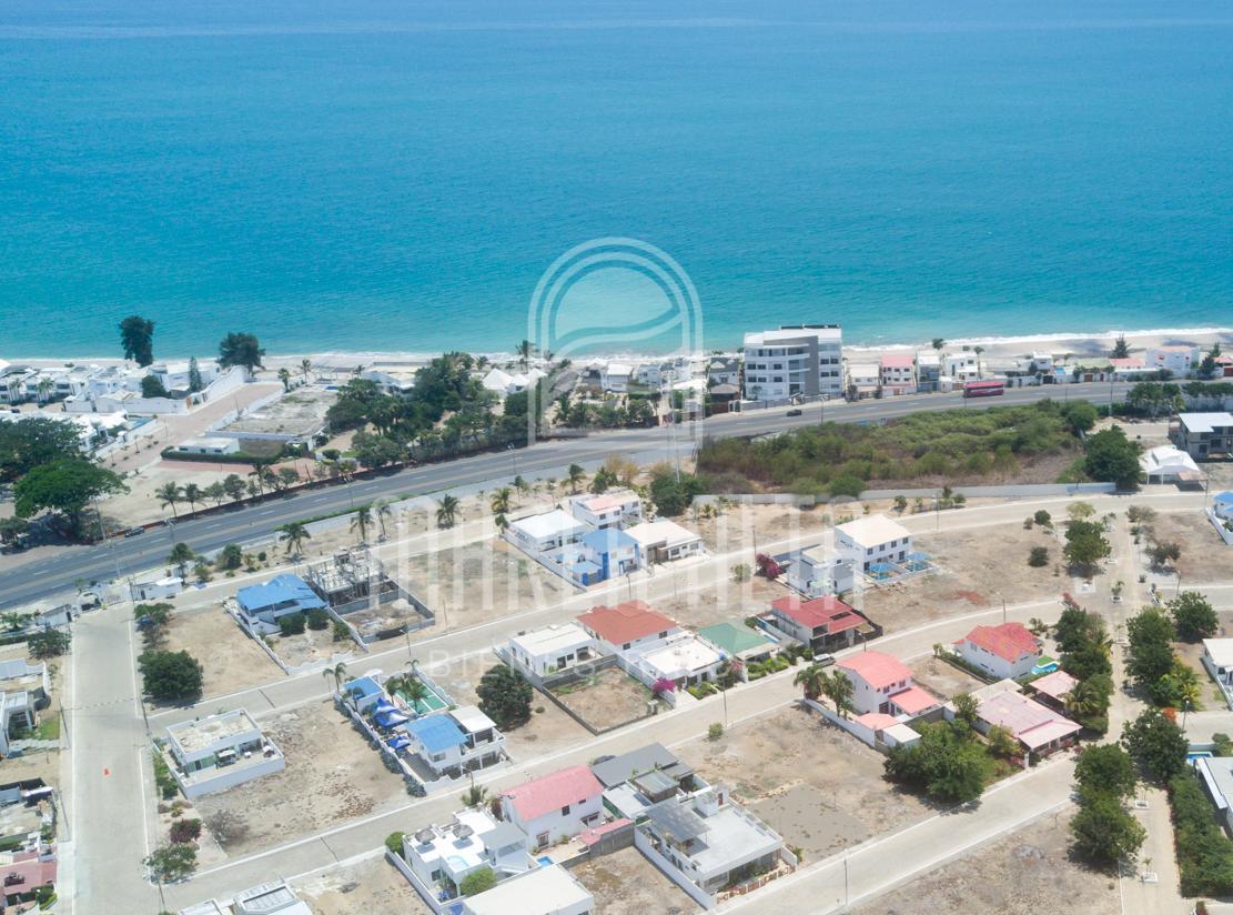 Terreno a Pasos del Mar en La Herradura — imagen 8