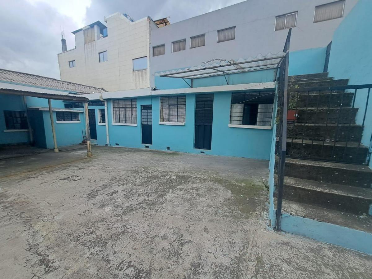 Propiedad en Venta con 2 Frentes (Luis Iturralde Sur de Quito) — imagen 6