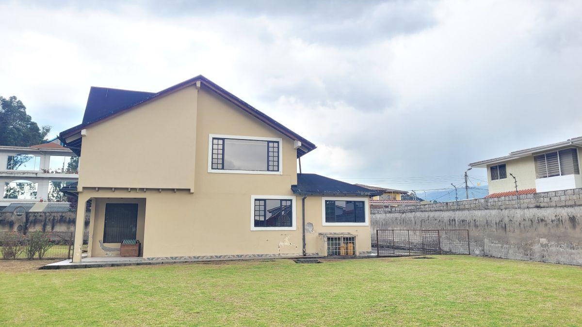 Casa de Venta en Urbanización San José del Valle, Los Chillos, 4 Dorm. — imagen 9
