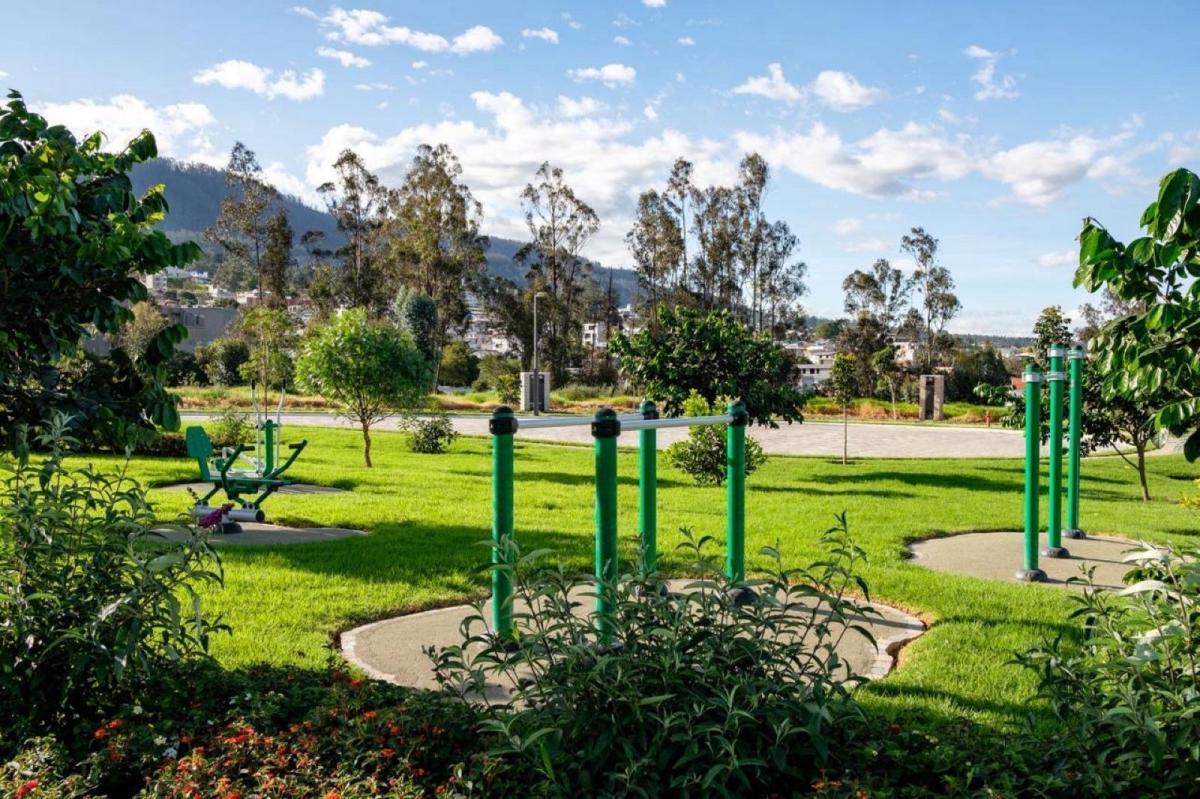 Venta de Terreno en Cumbayá en Urbanizcaión de Lujo Orizzonte Av — imagen 2