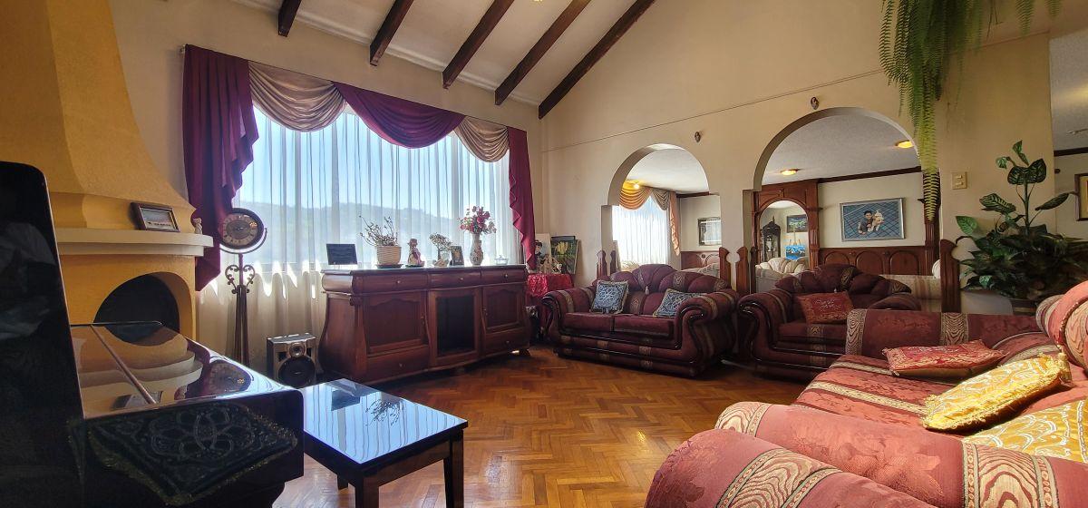Casa Rentera de Venta en La Vicentina, Quito — imagen 3