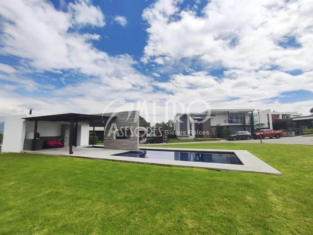 Terreno en Venta 2.040 m² en Hilacril - Tumbaco — imagen 2