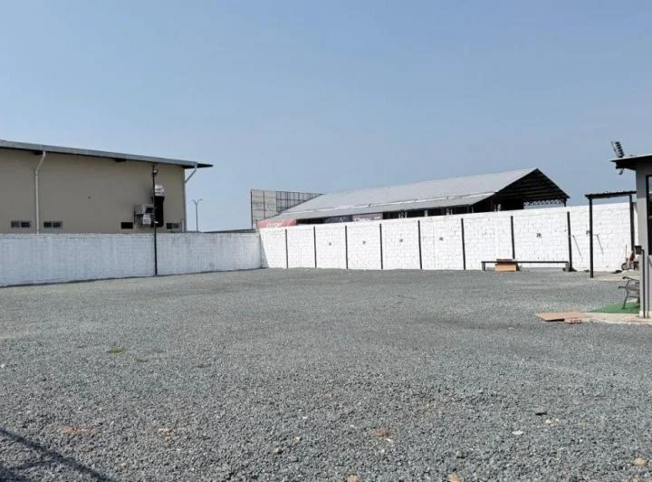 Terreno Comercial de 935 m² en Alquiler Sector Villa Club, Guayas — imagen 1