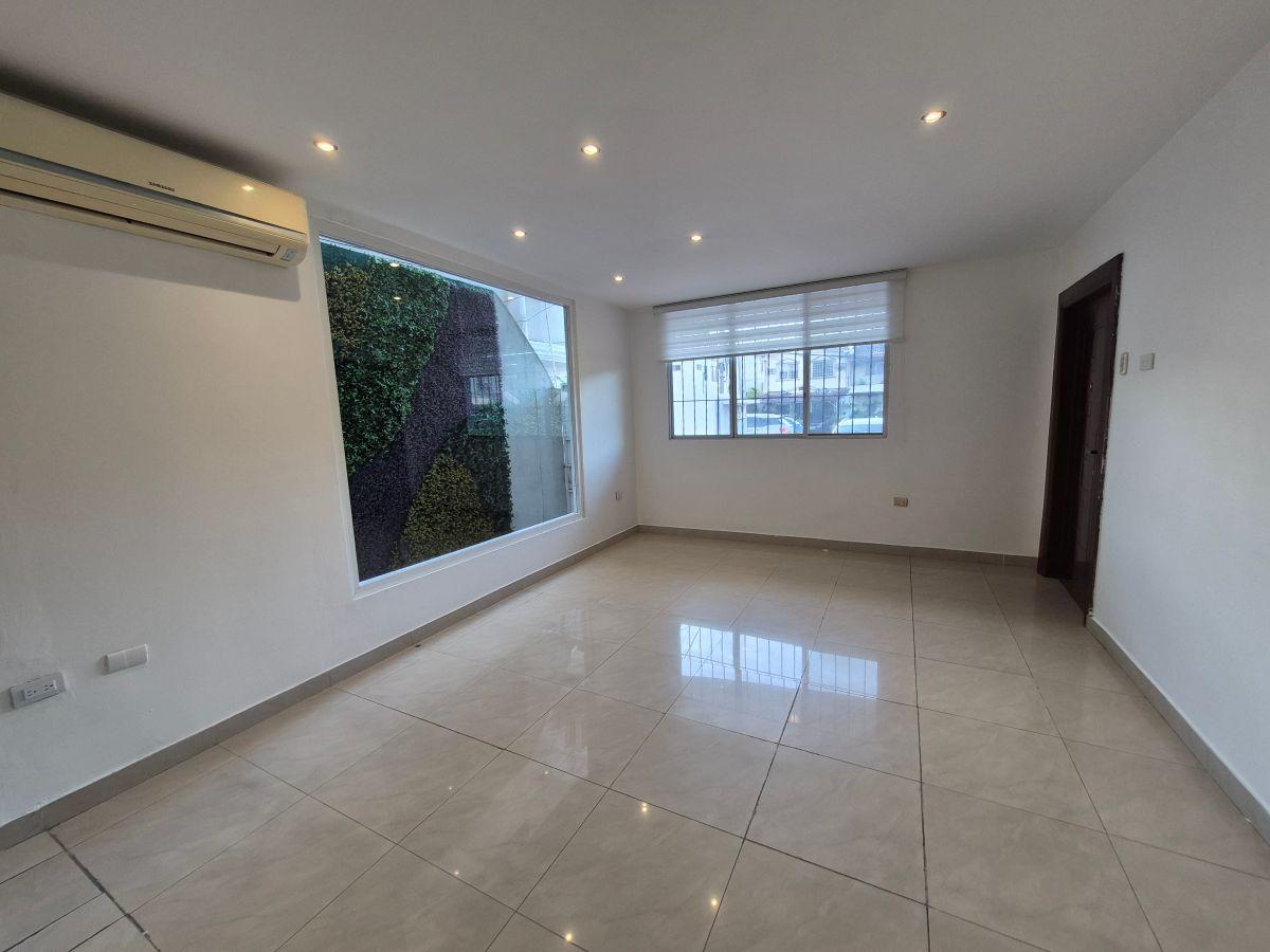 Moderno Departamento Planta Baja de Venta o de Alquiler en Entrerios. Guayas — imagen 5