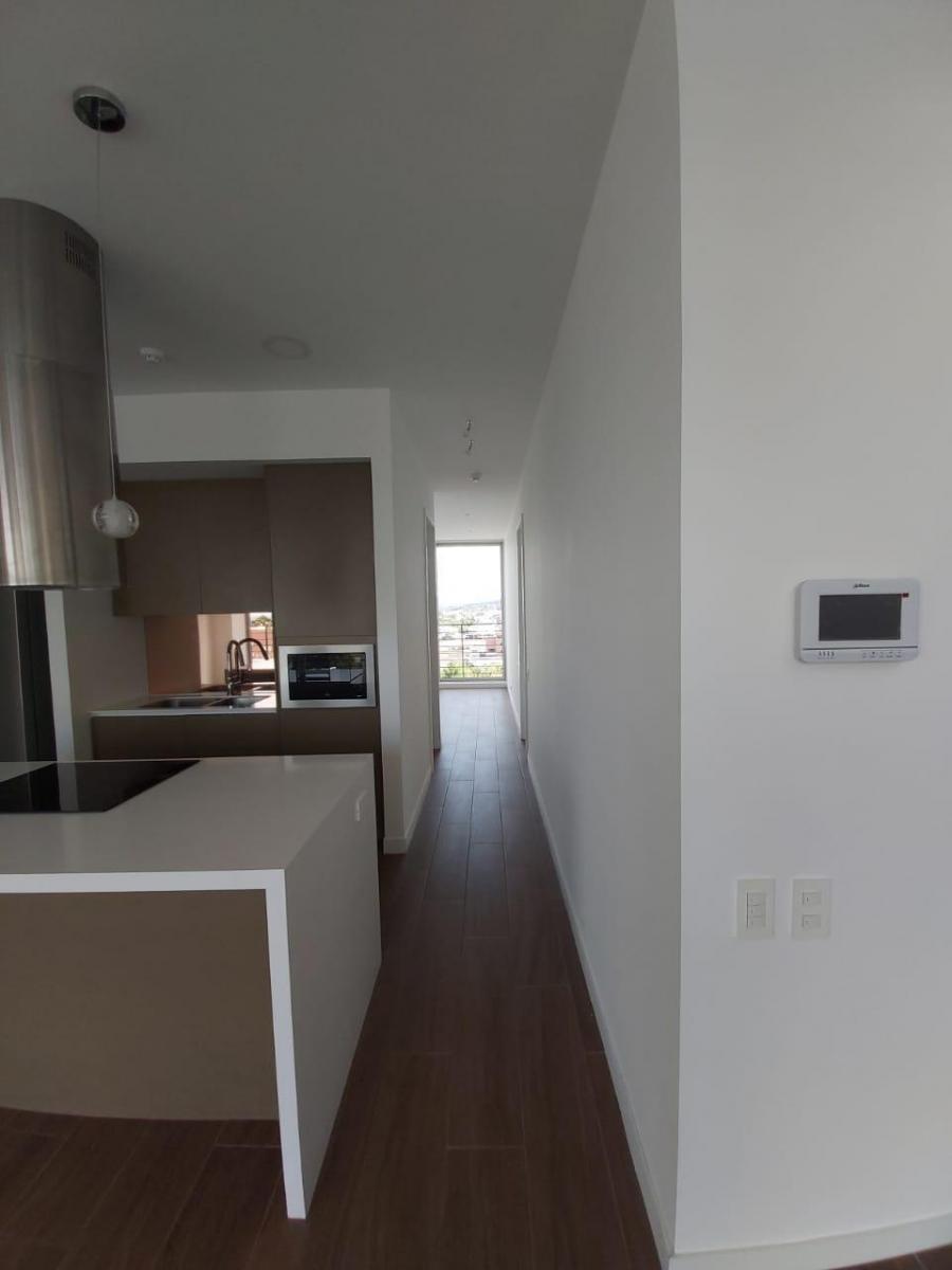 Vendo Duplex 174 m², 2 Dorm., Estudio, Terraza Privada, Cumbayá — imagen 8