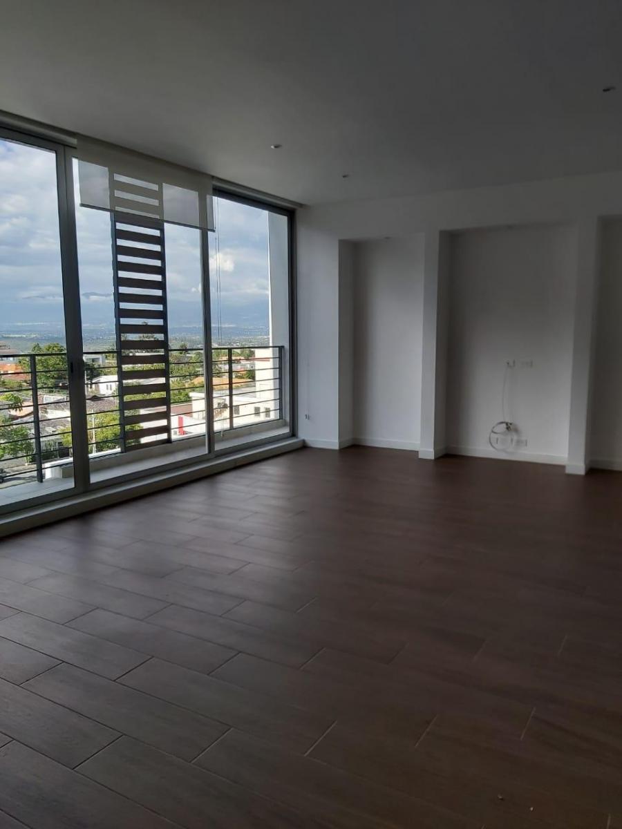 Vendo Duplex 174 m², 2 Dorm., Estudio, Terraza Privada, Cumbayá — imagen 6