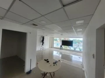 Inversionistas! Local en Venta 140 m² - Edif. River Plaza, Av León Febres Cordero, Guayas — imagen 5