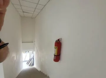 Inversionistas! Local en Venta 140 m² - Edif. River Plaza, Av León Febres Cordero, Guayas — imagen 3