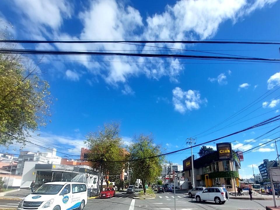 Venta Terreno con Casa 898 m² Quito Tenis Granda Centeno Uso Múltiple — imagen 4