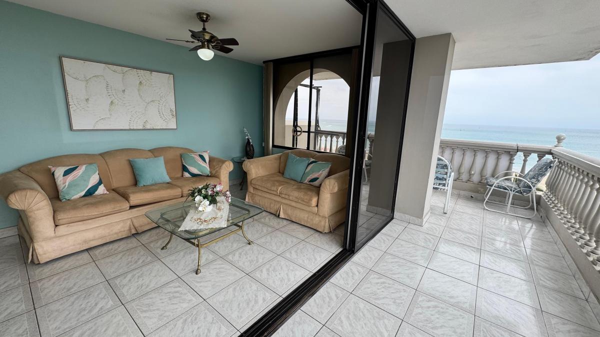 Departamento Frente Al Mar en Venta en Chipipe, Salinas — imagen 10