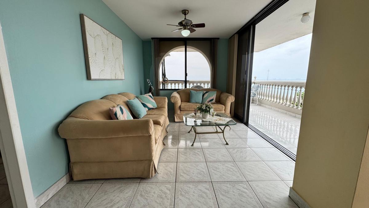 Departamento Frente Al Mar en Venta en Chipipe, Salinas — imagen 7