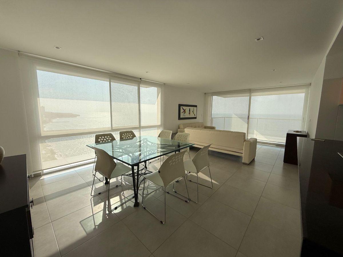 Amplio Departamento en Venta Frente Al Mar en Manta, Manabí — imagen 7