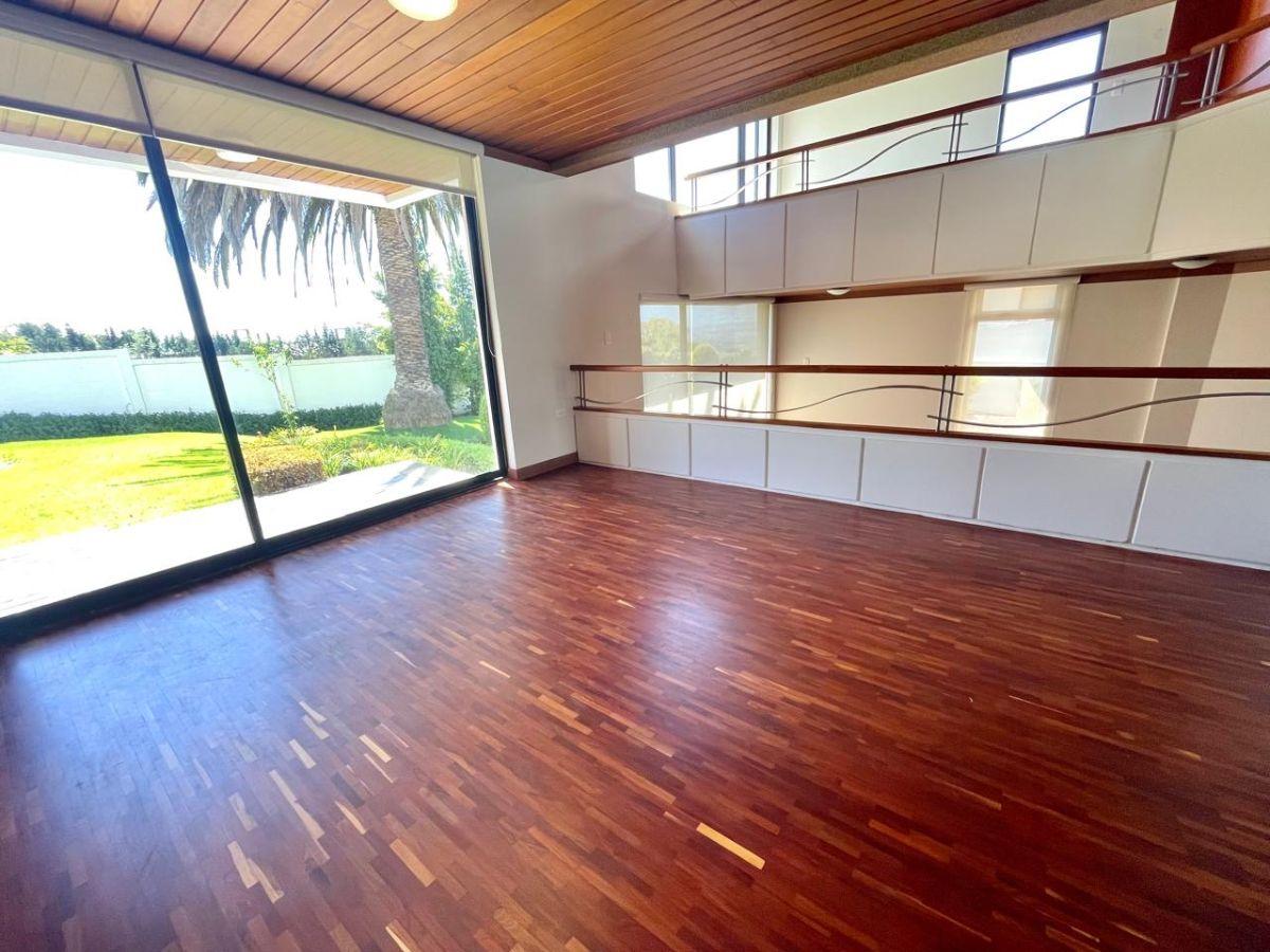 Casa de 720 m² con 3 Dorm. en Venta en Cumbayá — imagen 10