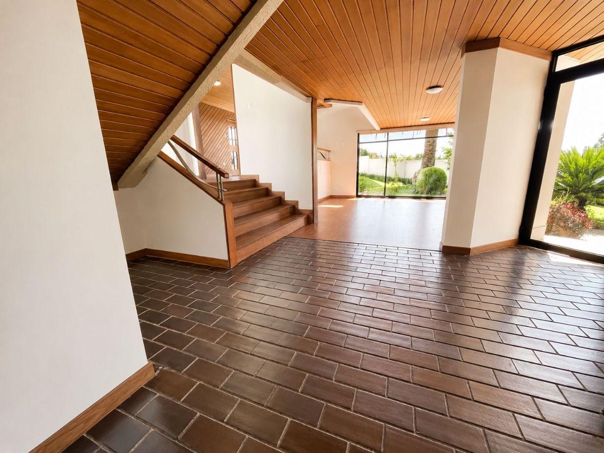 Casa de 720 m² con 3 Dorm. en Venta en Cumbayá — imagen 9