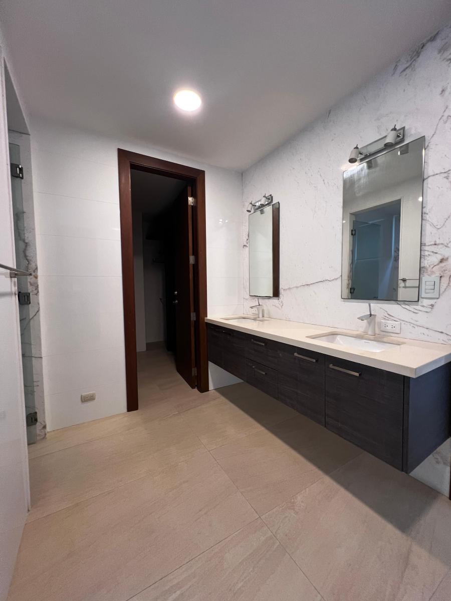 En Venta Departamento Amplio Vista Al Rio "Gquil Tenis Club" Km. 4.5 - Sambo, Guayas — imagen 2