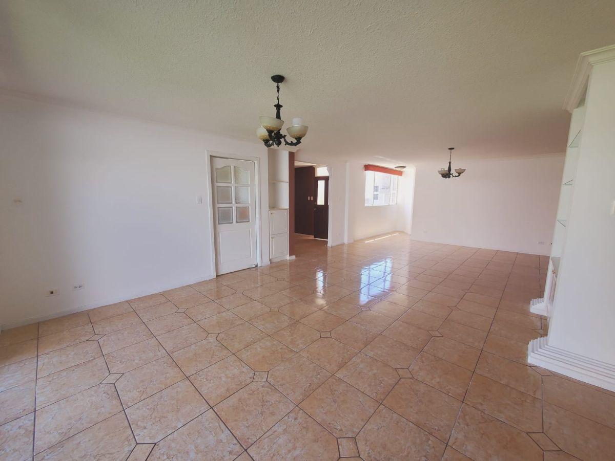 Venta Casa en La Armenia – Parque Metropolitano | Valle de Los Chillos | Urbanización Privada — imagen 3