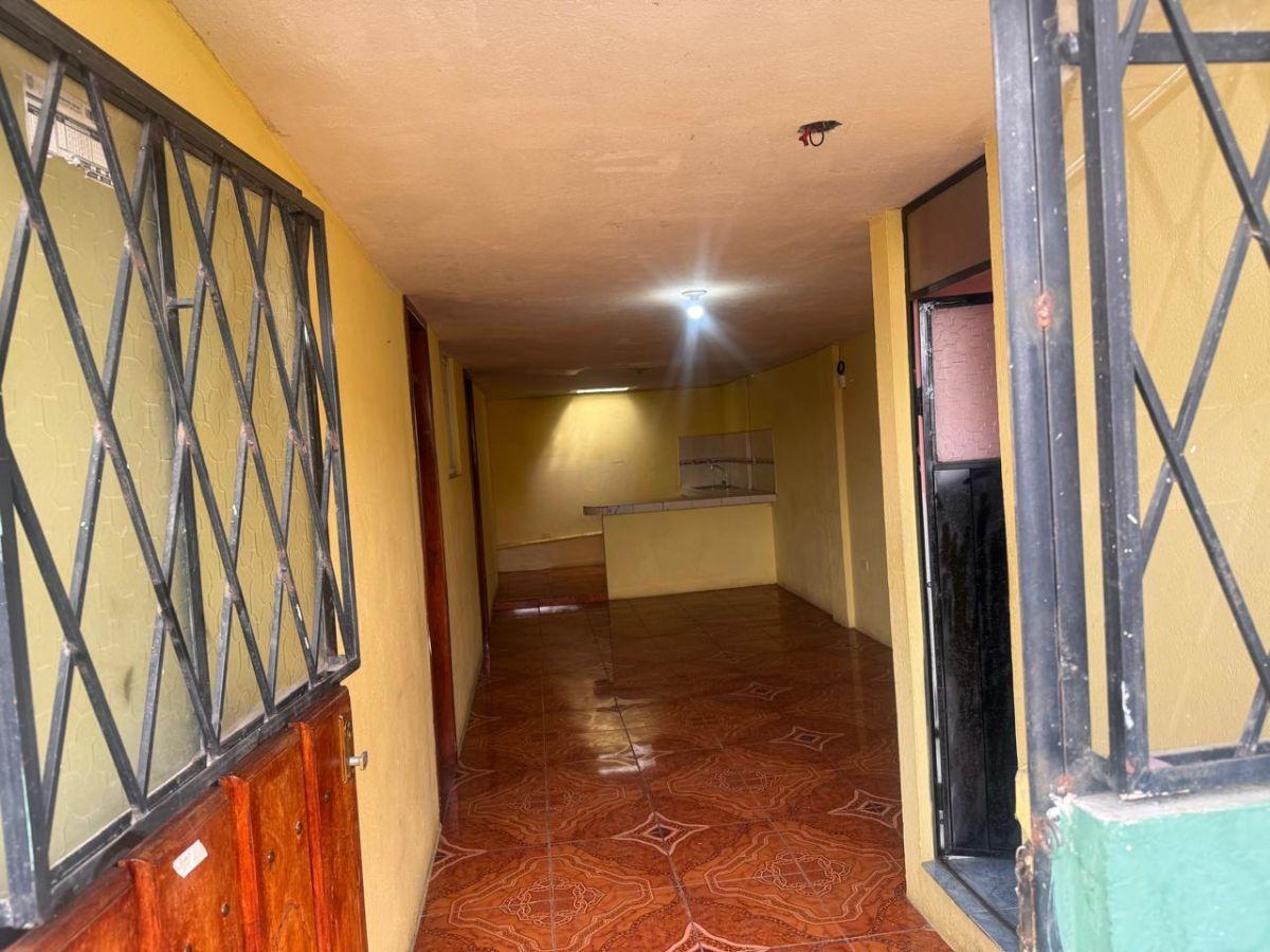 Oportunidad de Inversión! Casa Rentera en El Tránsito de Chillogallo — imagen 8