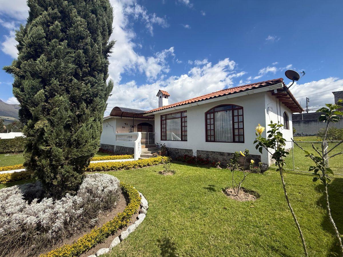 Casa, Estilo Campestre de Venta en Cotacachi, Imbabura — imagen 8