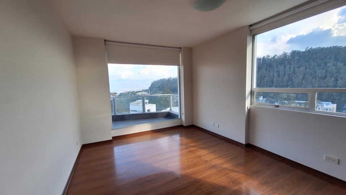Vendo Dpto 3 Dorm 3 Baños Mas Balcon Bromelias 2 Parqueaderos — imagen 8