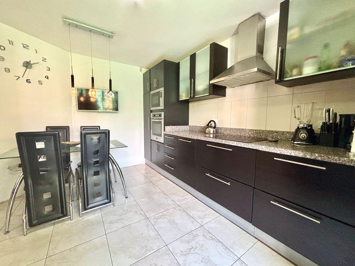 Linda Casa en Venta Sector La Primavera II - Cumbayá — imagen 7