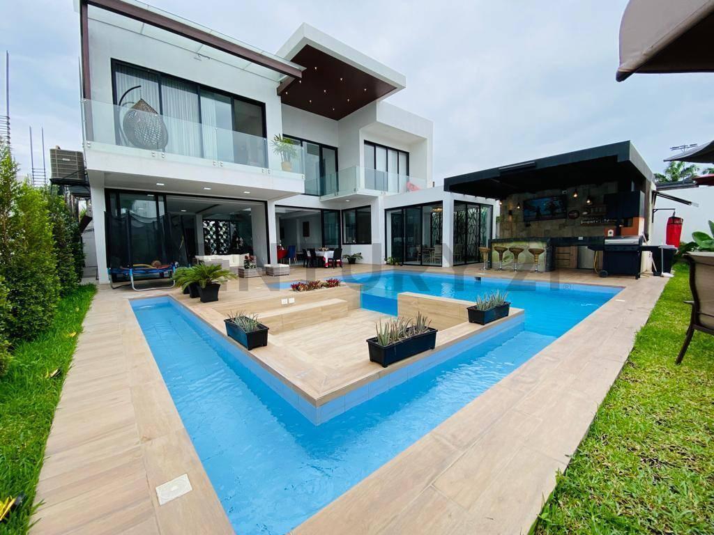 Venta Casa con Piscina en Isla Mocolí, Samborondón, Guayas — imagen 10