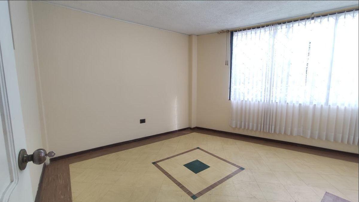 San Bartolo - Conjunto Habitacional Metropoli - Torre Sidney / Oportunidad Unica en El Sur de Quito — imagen 2