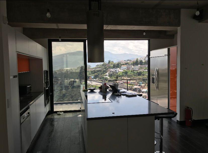 Venta Hermoso Departamento Penthouse Cumbaya en Urbanización — imagen 7