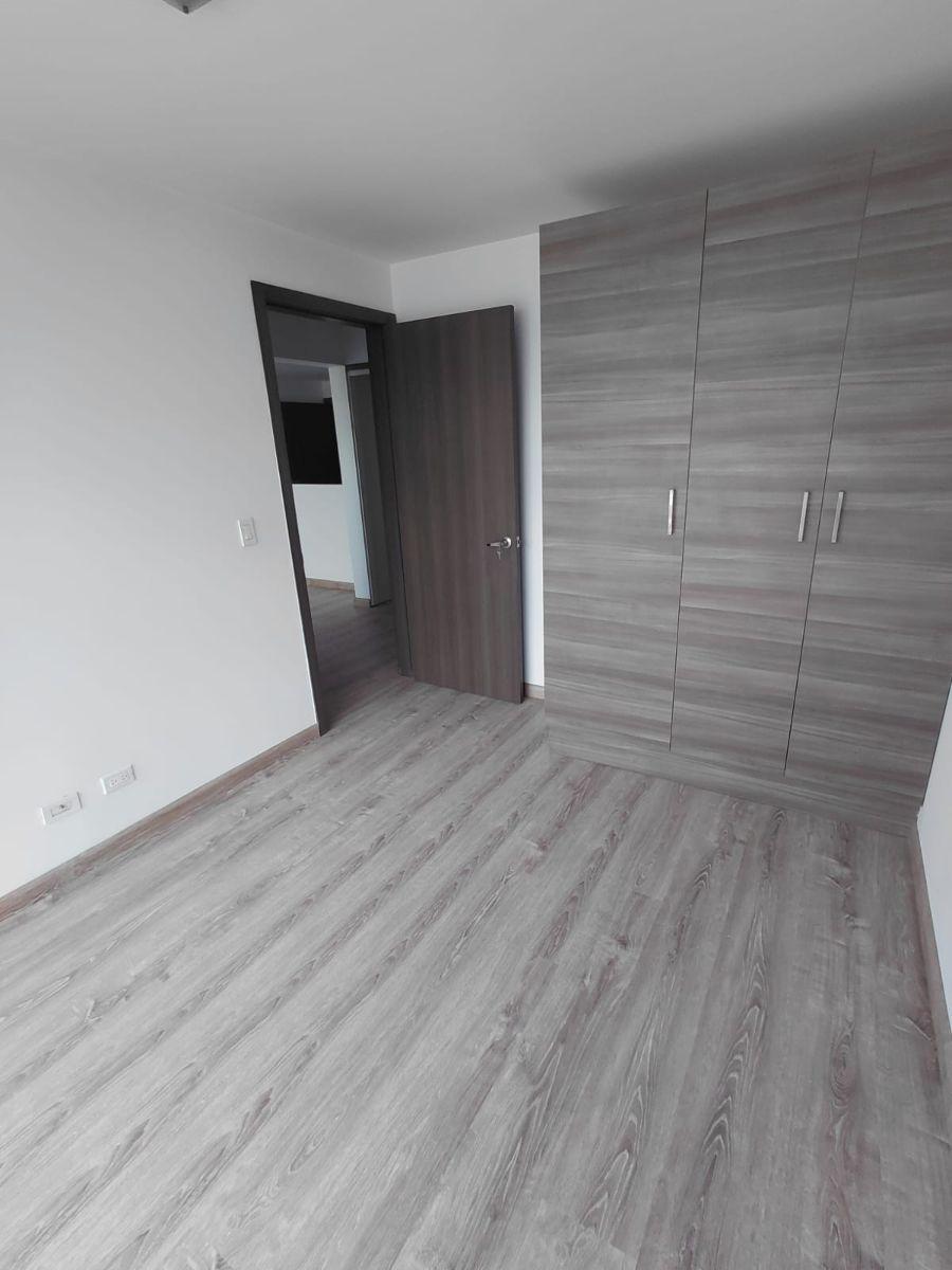 Lindo Departamento de 2 Dorm. en Rumipamba, Cerca de La Ute y Parque Carolina — imagen 5