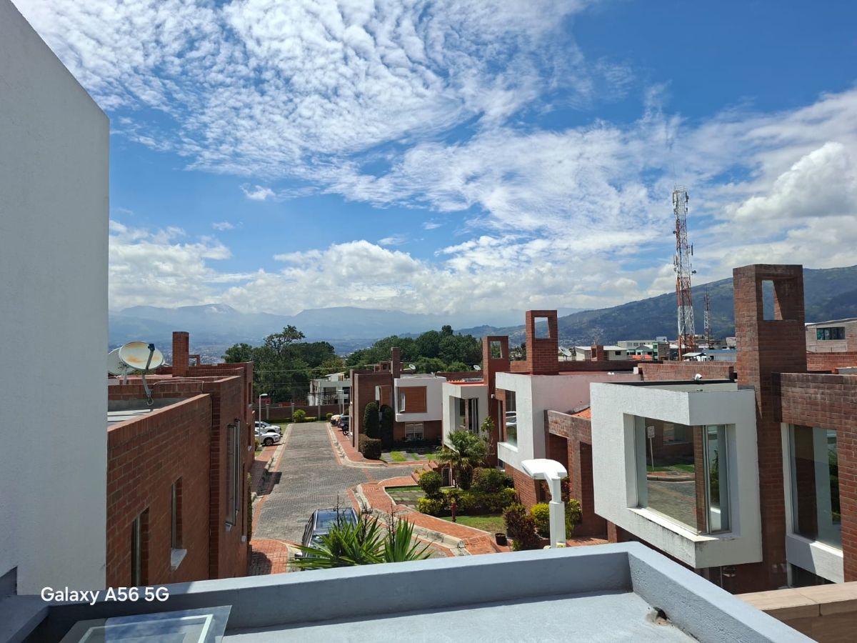 Moderna Casa con 400 m² y 5 Dorm. en Venta en El Corazón de Cumbayá — imagen 10