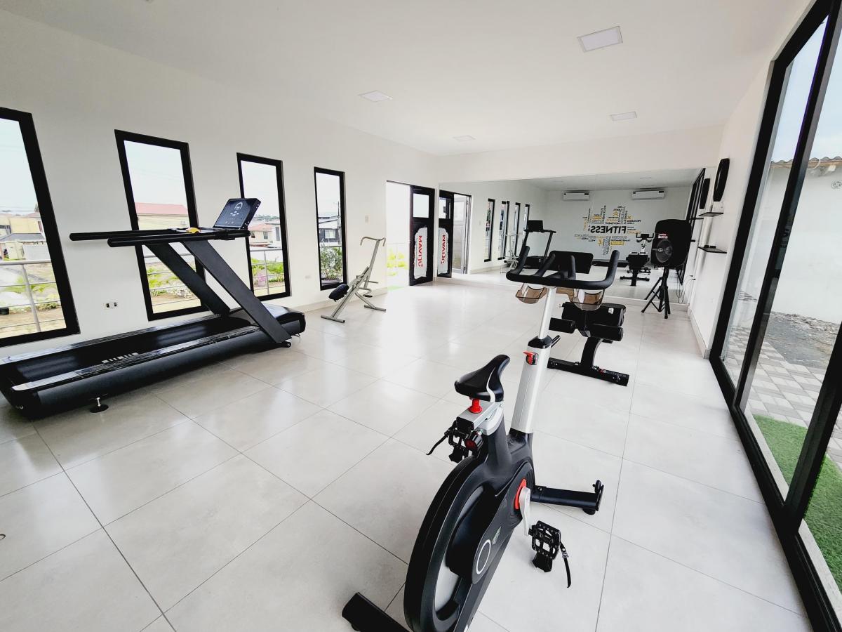 Terreno en Venta - El Condado Vicolinci - Av Leon Febres Cordero - Cantón Daule, Guayas — imagen 3