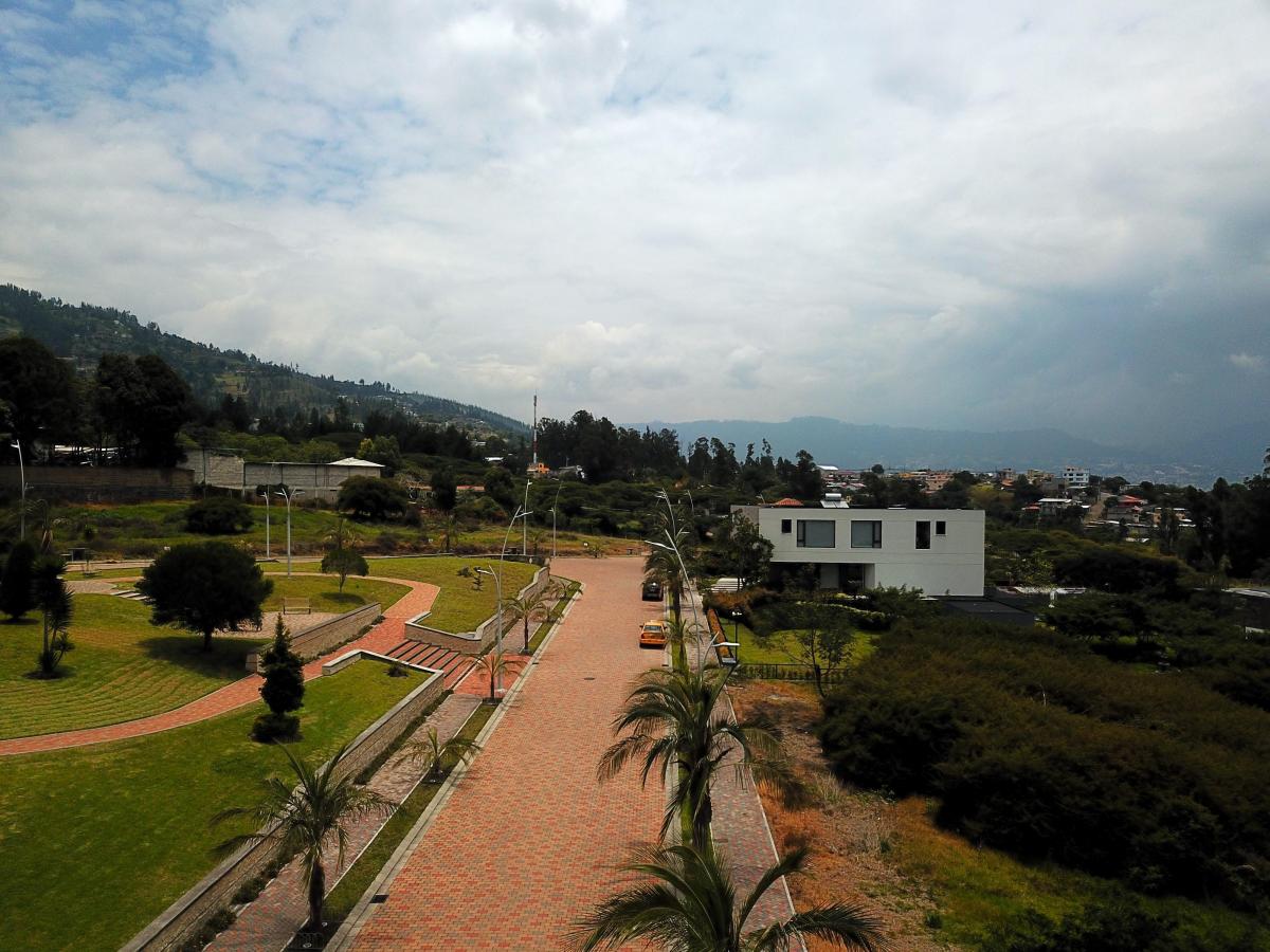Se Vende Terrenos Desde 1.000 m² Tumbaco La Cerámica, Urbanización Top Exclusiva — imagen 9
