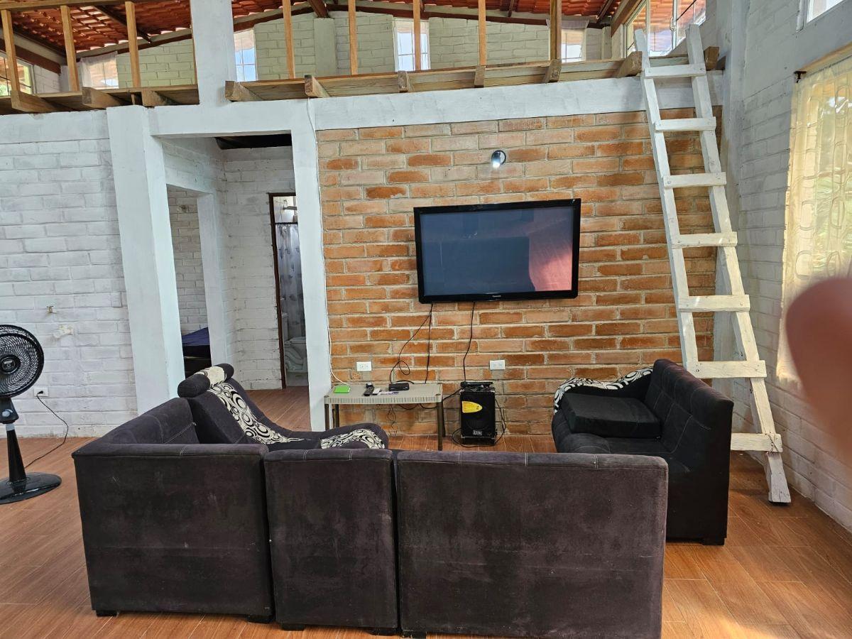 Casa en Venta – Urbanización Laureles I, Pedro Vicente Maldonado — imagen 9