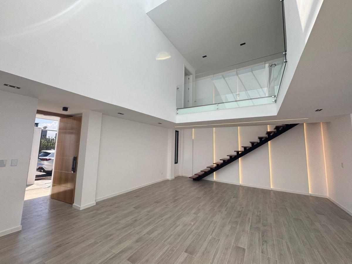 Casa a Estrenar de Venta en San Miguel de Conocoto. Provincia de Pichincha — imagen 10