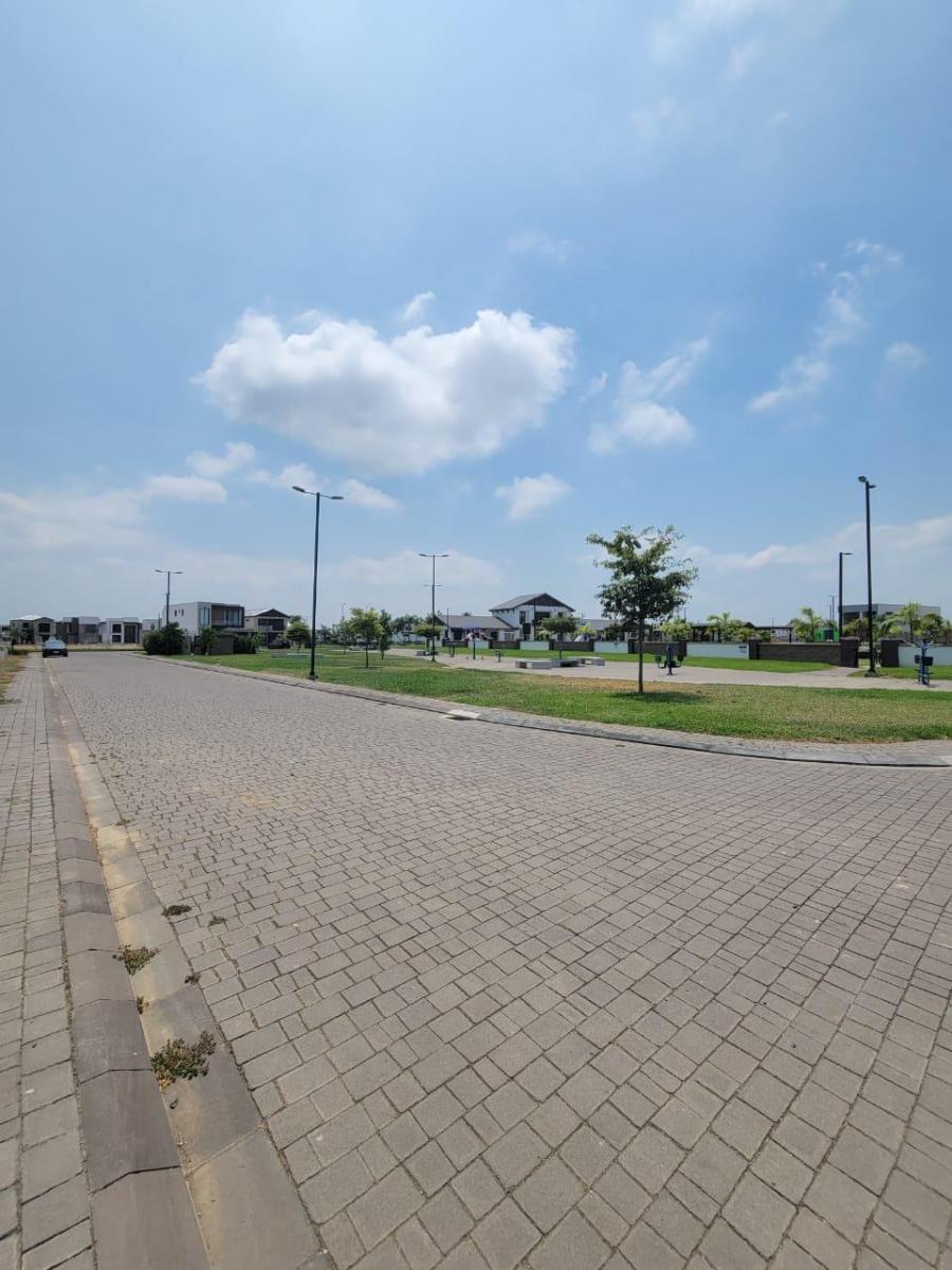En Venta Exclusivo Terreno Esquinero con Vista Al Río en Isla Celeste Babor Samborondón | $390/m², Guayas — imagen 9