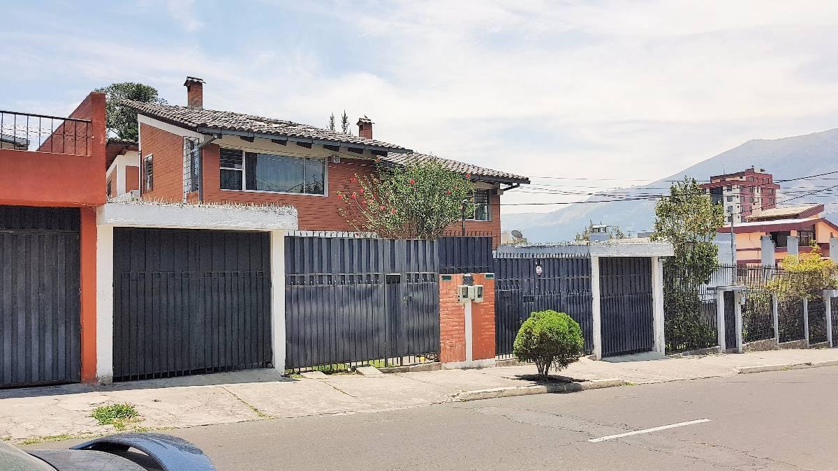 Venta Terreno Batán – 354 m², 4 Pisos, Uso Múltiple | Junto C. C. Olímpico — imagen 4