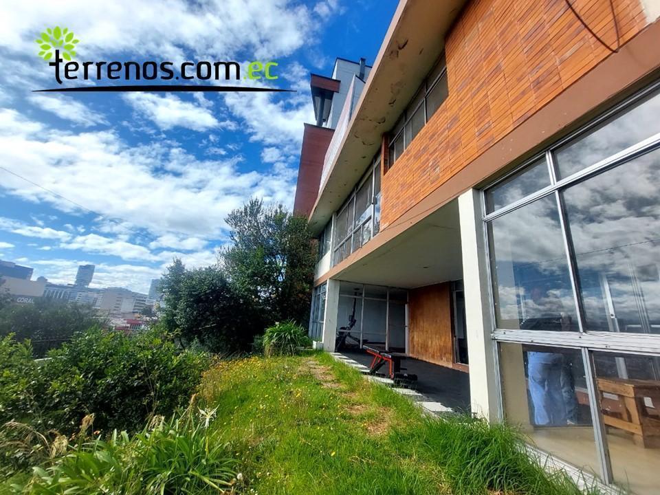 Venta Terreno con Casa 888 m² Quito Tenis Uso Múltiple, Cerca Granda Centeno — imagen 2