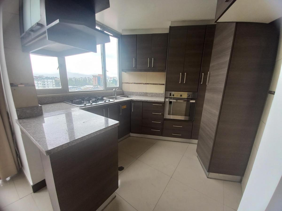 Vendo Excelente Suite en Edificio con Guardiania 24 H — imagen 10